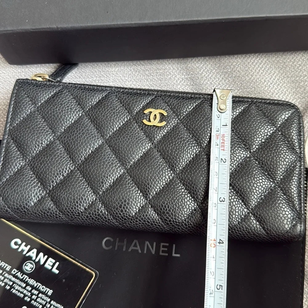 Chanel Black Quilted Leather Wallet